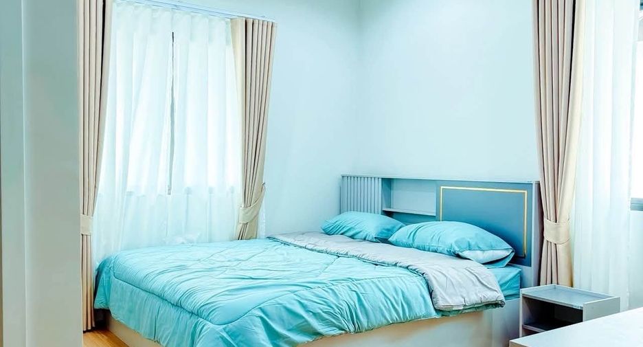 For rent 4 bedrooms house in Saraphi, Chiang Mai