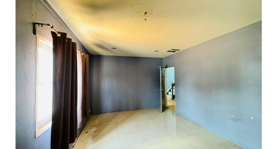 Haus zum Kauf mit 3 Zimmer in Nong Chok, Bangkok