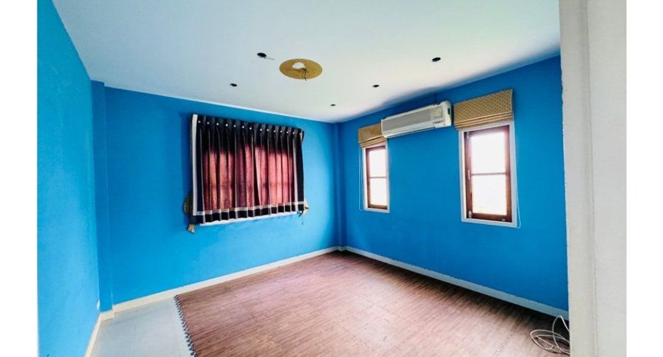 Haus zum Kauf mit 3 Zimmer in Nong Chok, Bangkok
