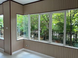 For sale 5 bedrooms house in Thawi Watthana, Bangkok