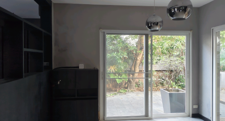 For sale 3 bedrooms house in Sai Mai, Bangkok