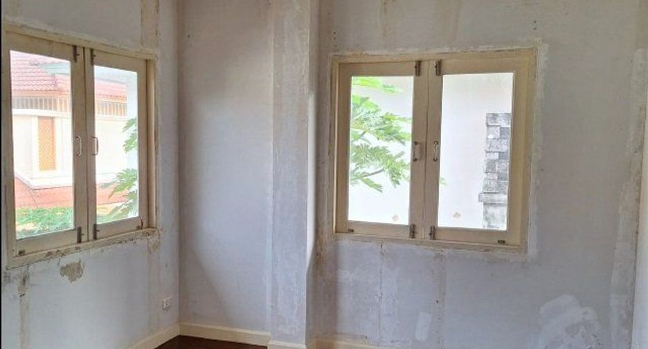 出售 3 卧室 独立屋 在 Lat Krabang, 曼谷