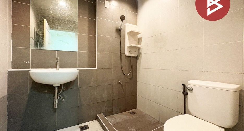 Casa adosada en venta de 3 habitaciones en Bang Bua Thong, Nonthaburi