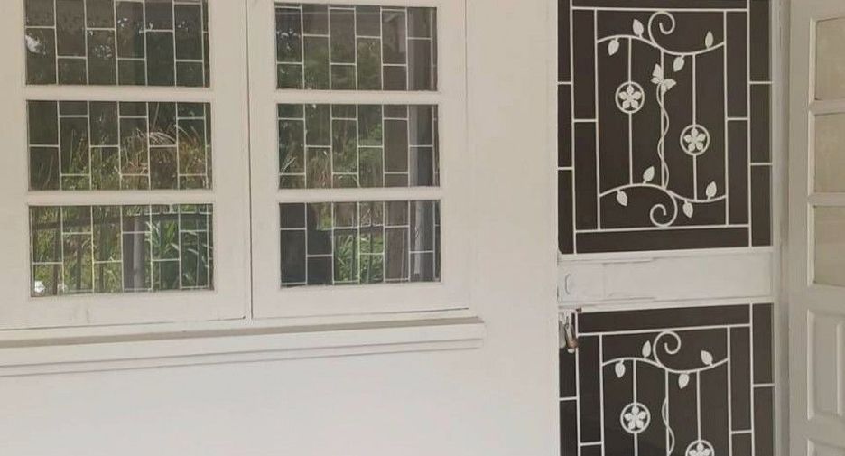 Reihenhaus zum Kauf mit Studio in Nong Chok, Bangkok