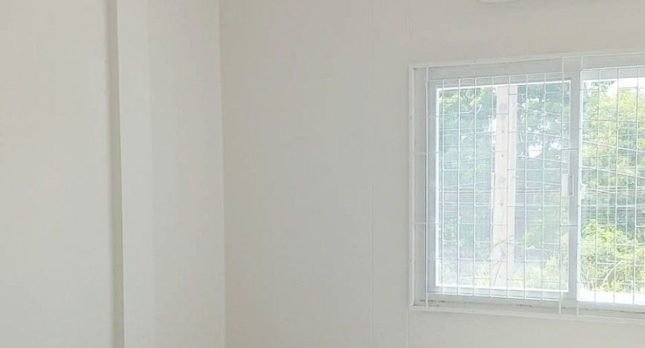 Reihenhaus zum Kauf mit Studio in Nong Chok, Bangkok