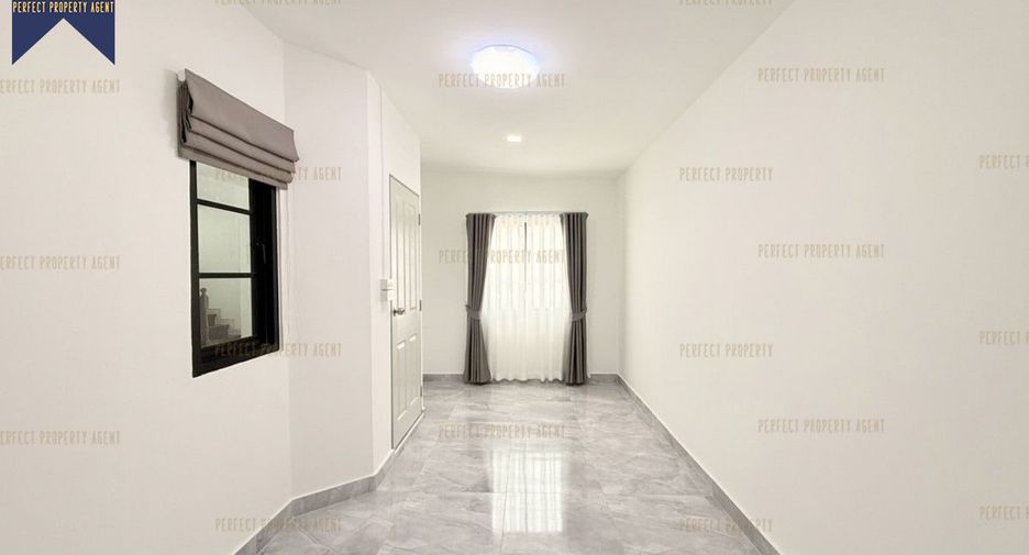 Casa en venta de 4 habitaciones en Saphan Sung, Bangkok