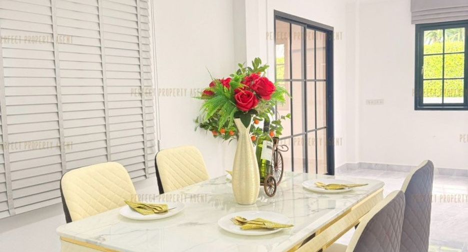 Casa en venta de 4 habitaciones en Saphan Sung, Bangkok