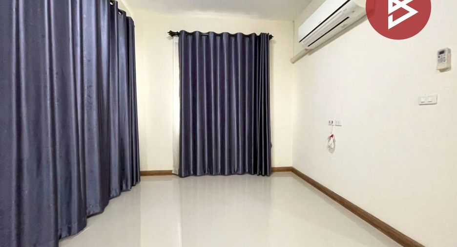 À vendre 4 chambres maison de ville à Bang Phli, Samut Prakan