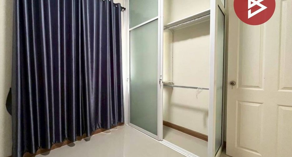 À vendre 4 chambres maison de ville à Bang Phli, Samut Prakan
