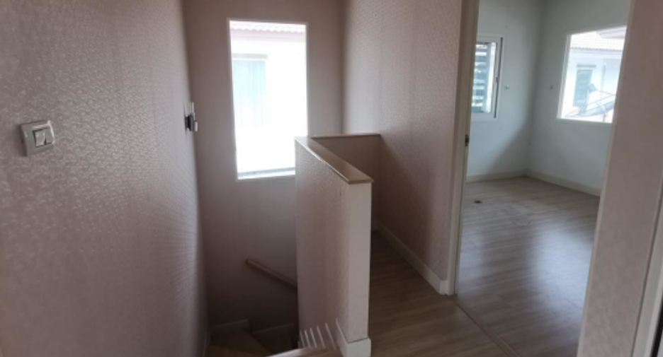 For sale 3 bedrooms house in Bang Khun Thian, Bangkok