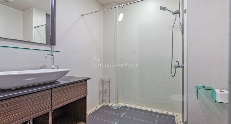 For sale 8 ベッドルーム house in Bang Lamung, Chonburi
