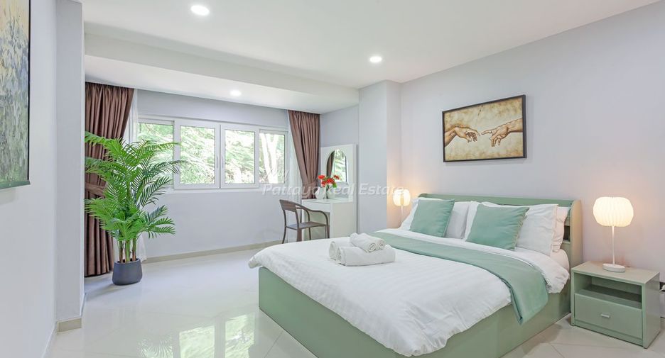 For sale 8 ベッドルーム house in Bang Lamung, Chonburi