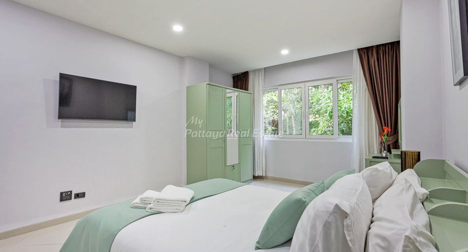 For sale 8 ベッドルーム house in Bang Lamung, Chonburi