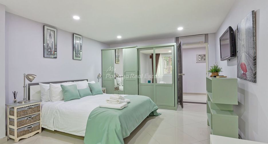 For sale 8 ベッドルーム house in Bang Lamung, Chonburi