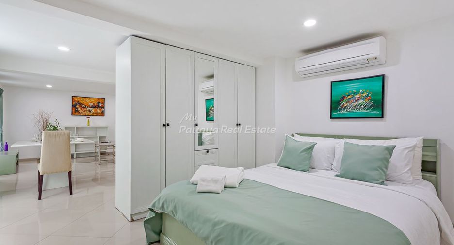 For sale 8 ベッドルーム house in Bang Lamung, Chonburi
