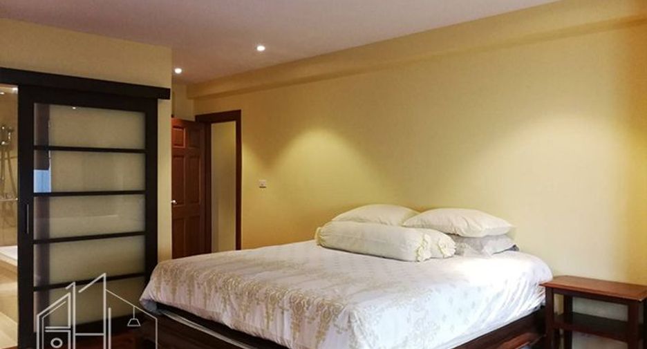 Condo en alquiler de 3 habitaciones en Khlong Toei, Bangkok