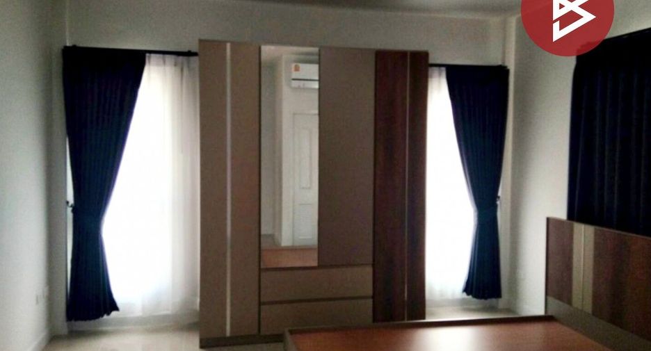 À vendre 3 chambres maison à Phan Thong, Chonburi