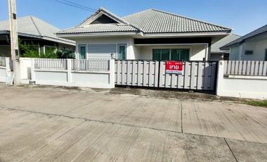 À vendre 3 chambres maison à Phan Thong, Chonburi