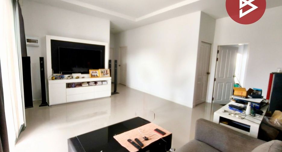 À vendre 3 chambres maison à Phan Thong, Chonburi