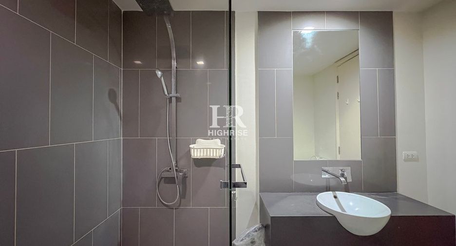 À vendre 2 chambres condo à Bang Lamung, Chonburi