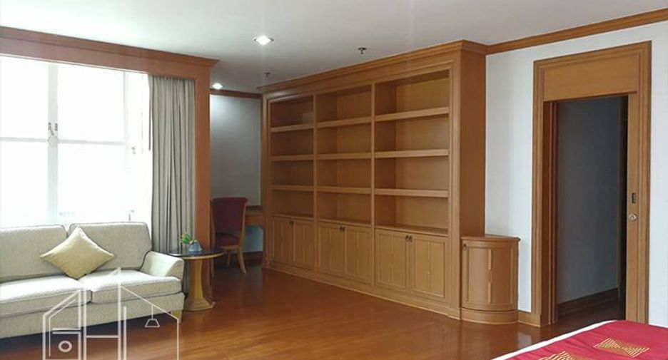 À louer 3 chambres condo à Watthana, Bangkok