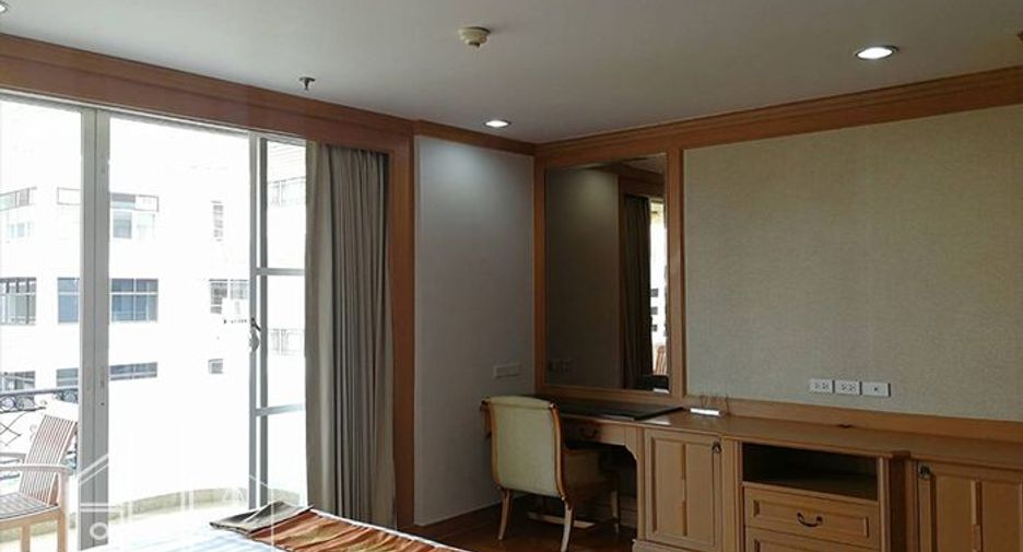 À louer 3 chambres condo à Watthana, Bangkok