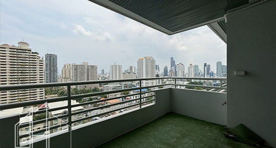 À louer 2 chambres condo à Khlong Toei, Bangkok