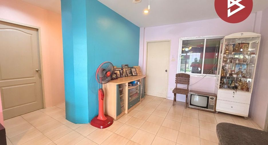 出售 2 卧室 独立屋 在 Si Racha, Chon Buri