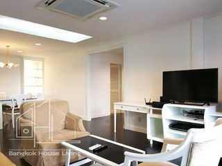 Condo en alquiler de 3 habitaciones en Khlong Toei, Bangkok