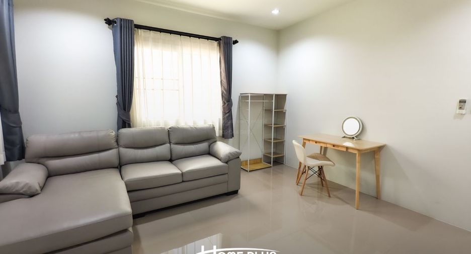 For sale 4 bedrooms house in Mueang Nakhon Ratchasima, Nakhon Ratchasima