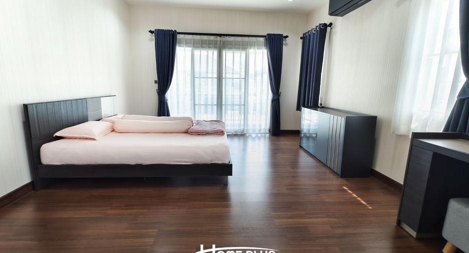 For sale 4 bedrooms house in Mueang Nakhon Ratchasima, Nakhon Ratchasima