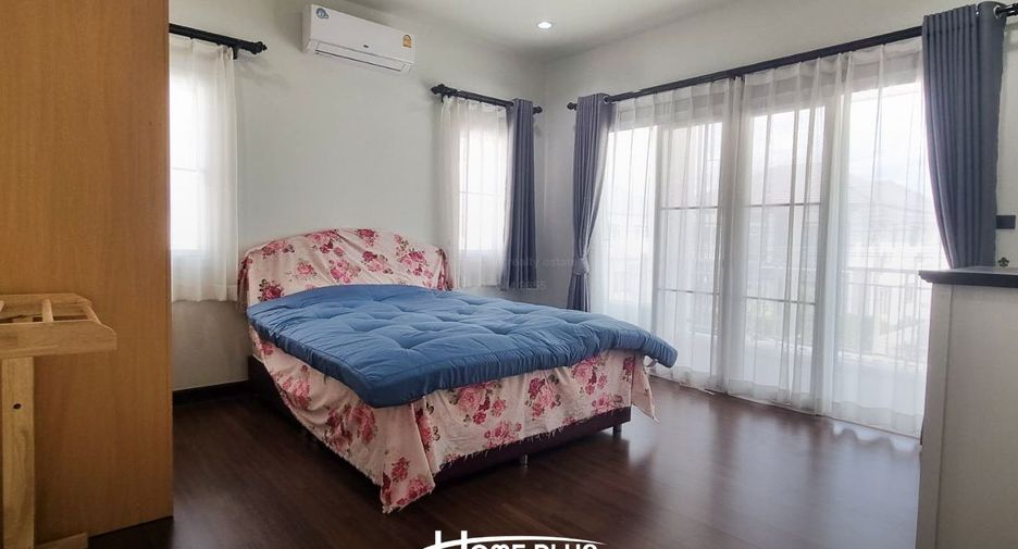 For sale 4 bedrooms house in Mueang Nakhon Ratchasima, Nakhon Ratchasima