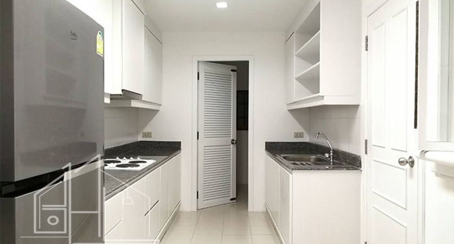 À louer 3 chambres condo à Khlong Toei, Bangkok