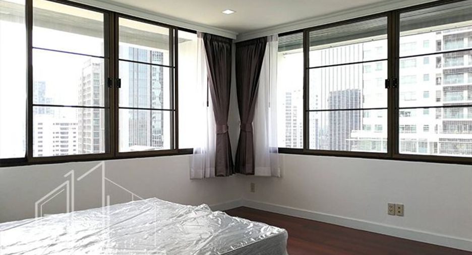 À louer 3 chambres condo à Khlong Toei, Bangkok