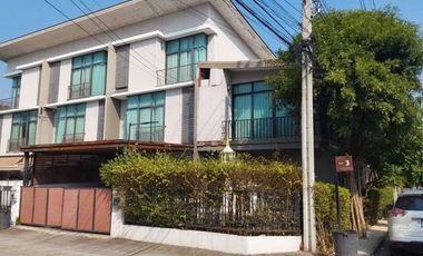 出售 3 卧室 联排别墅 在 Sai Mai, 曼谷