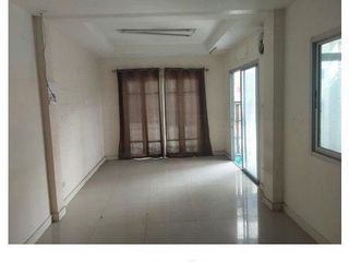 For sale 3 bedrooms house in Bang Kapi, Bangkok