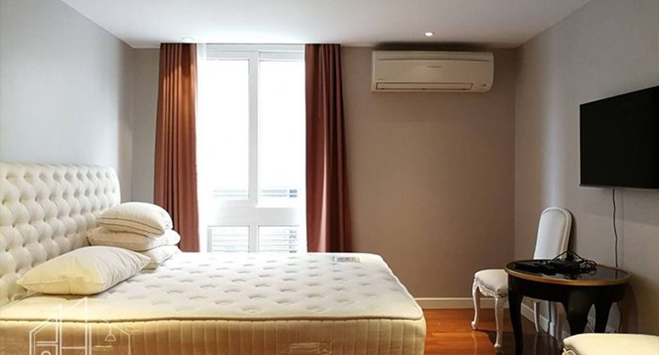 Condo en alquiler de 3 habitaciones en Watthana, Bangkok
