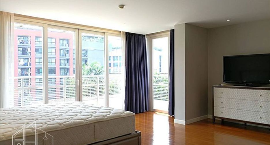 Condo en alquiler de 3 habitaciones en Watthana, Bangkok