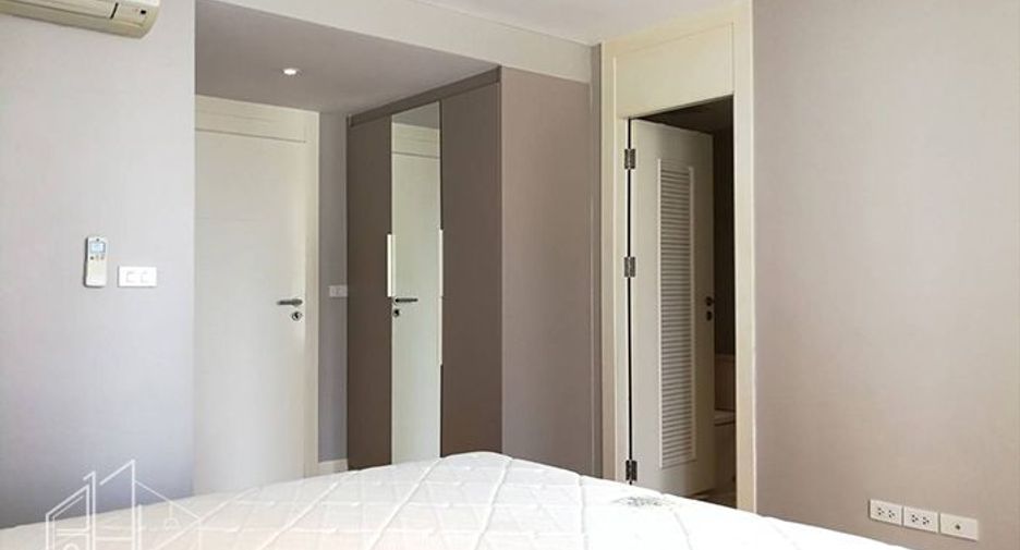 Condo en alquiler de 3 habitaciones en Watthana, Bangkok