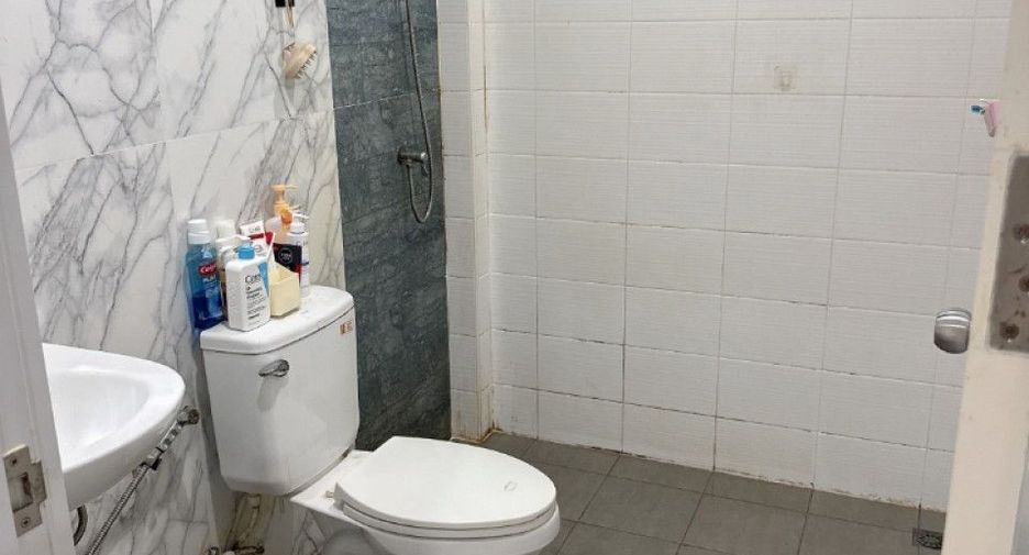 Продажа 2 спальни таунхаус в Pluak Daeng, Районг