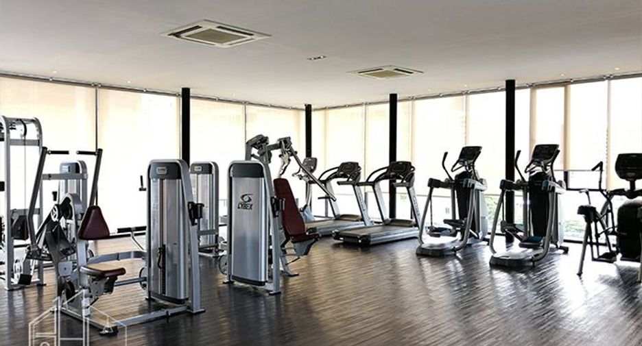 Condo en alquiler y en venta de 3 habitaciones en Watthana, Bangkok