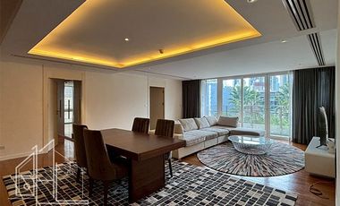 Condo en alquiler y en venta de 3 habitaciones en Watthana, Bangkok