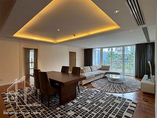 Condo en alquiler y en venta de 3 habitaciones en Watthana, Bangkok
