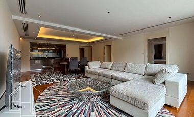 À louer et à vendre 3 chambres condo à Watthana, Bangkok