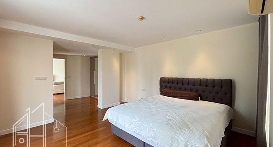 Condo en alquiler y en venta de 3 habitaciones en Watthana, Bangkok