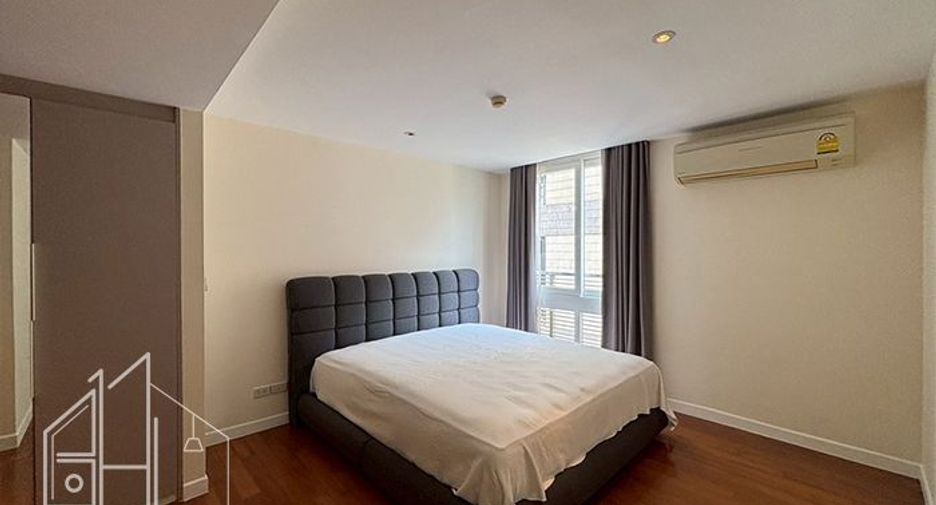 Condo en alquiler y en venta de 3 habitaciones en Watthana, Bangkok