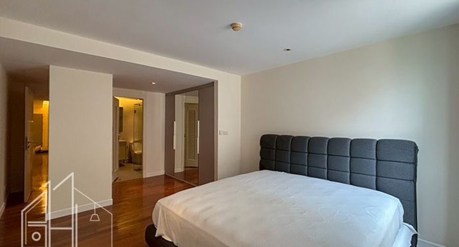 Condo en alquiler y en venta de 3 habitaciones en Watthana, Bangkok