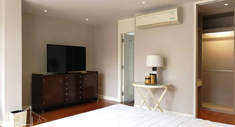 Condo en alquiler y en venta de 3 habitaciones en Watthana, Bangkok