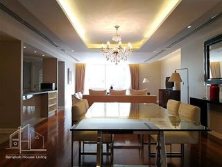 Condo en alquiler y en venta de 3 habitaciones en Watthana, Bangkok