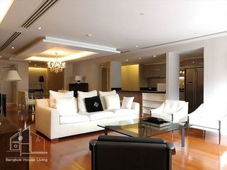 Condo en alquiler y en venta de 3 habitaciones en Watthana, Bangkok